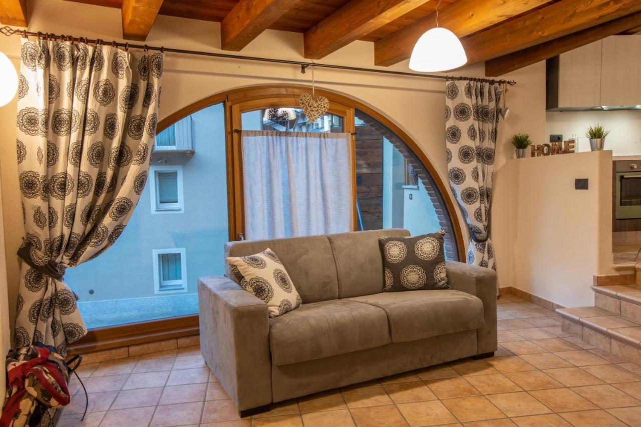L'Atelier Du Temps - Les Greniers Appartements Аоста Екстериор снимка